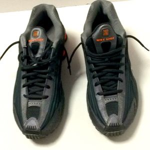 Men’s Nike Shox R4